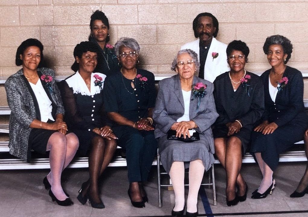 Watson family gathering photograph